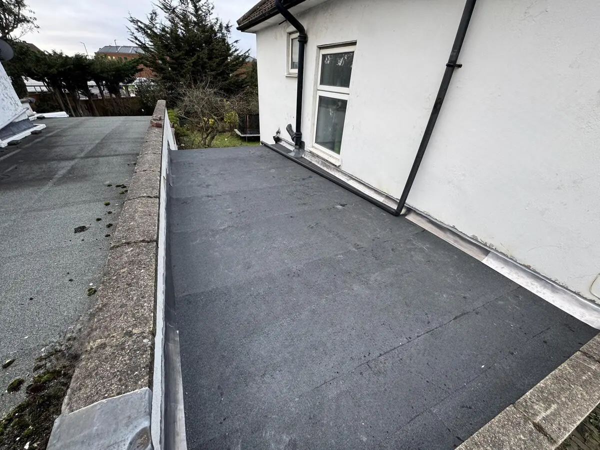 Flat Roof with Parapet